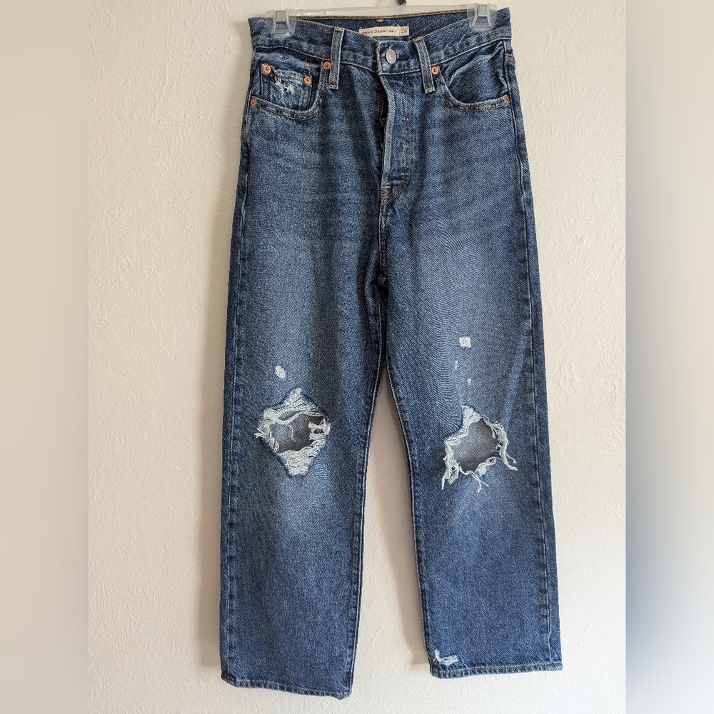 NWOT Levi's Women's Distressed Ribcage Straight Ankle Jeans Size 26x27